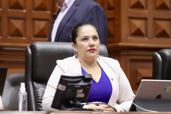 Debatida licencia de Digna Calle: Accesitaria Judith Laura ofrece perspectiva en medio de la&nbsp;controversia