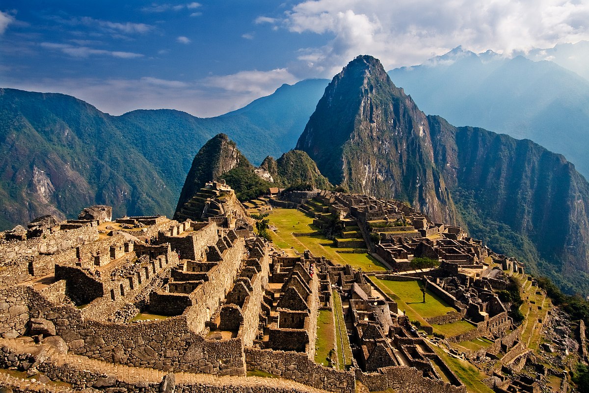 MACHU PICCHU: Un tesoro histórico y turístico que atrae a visitantes de todo el mundo
