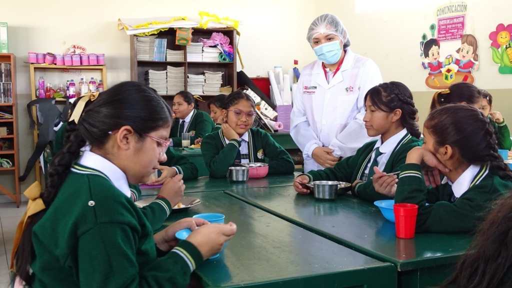 Qali Warma garantiza alimentación balanceada que contribuye al rendimiento de los&nbsp;escolares